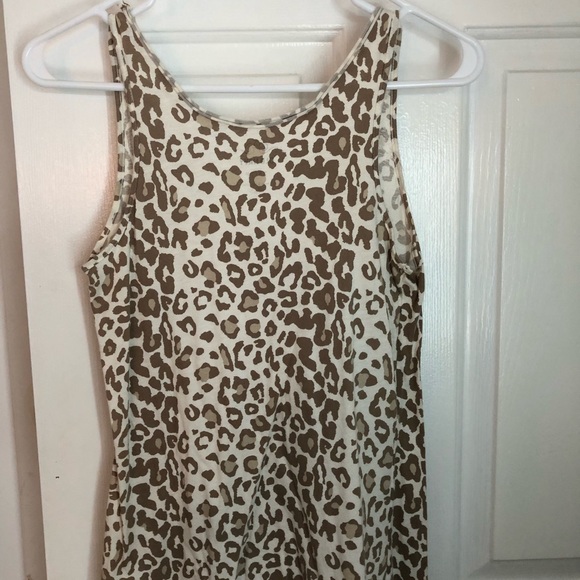 Old navy muted neutral cream/tan leopard print subtle sequins XS tank top - Picture 5 of 7